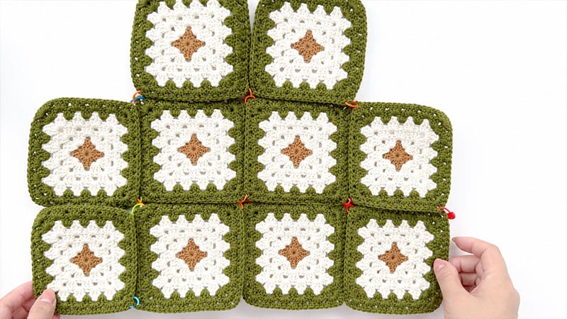 Crocheting the Granny Squares
