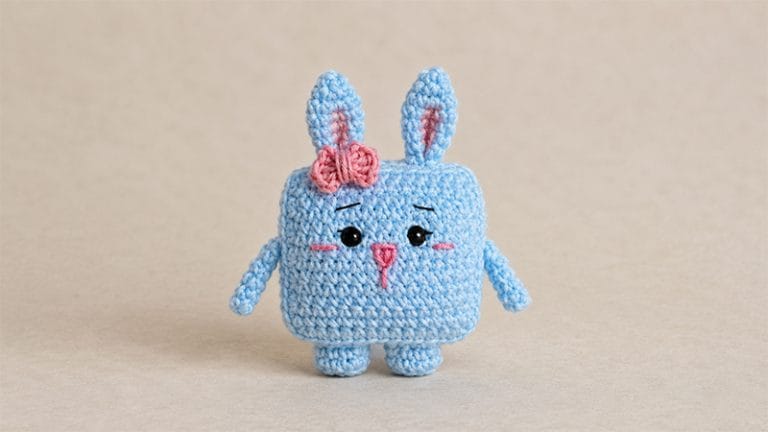 Bunny Charlotte Amigurumi